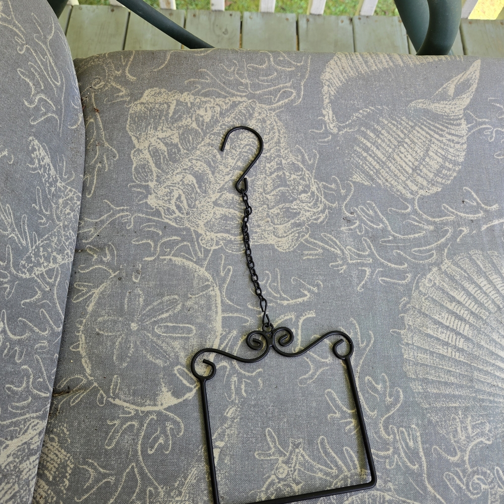 Hummingbird Swing. Elegant Black Metal Wall Hanging